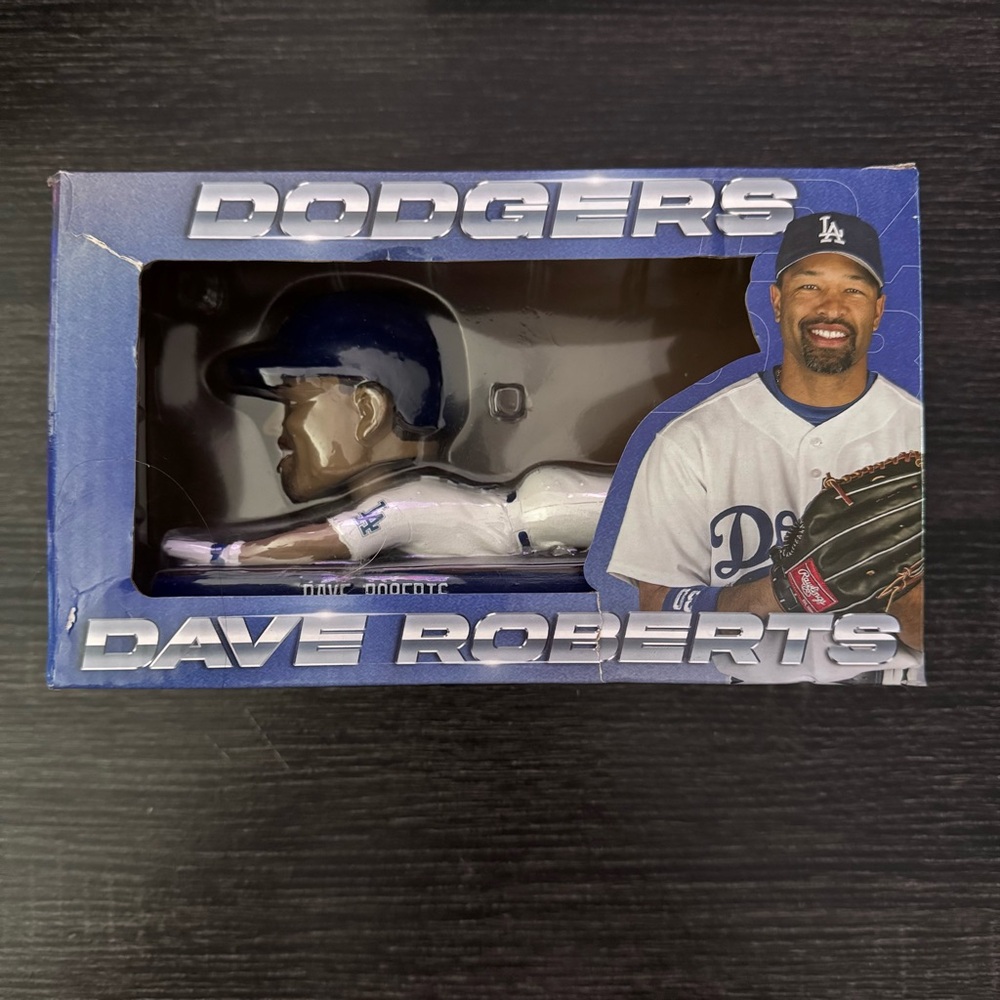 Los Angeles Dodgers Manager Dave Roberts Bobblehead
9/13/23 (Free Shipping)
